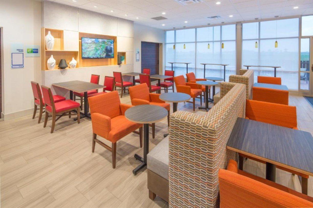 Holiday Inn Express & Suites - Indianapolis Nw - Zionsville By Ihg Whitestown Bagian luar foto
